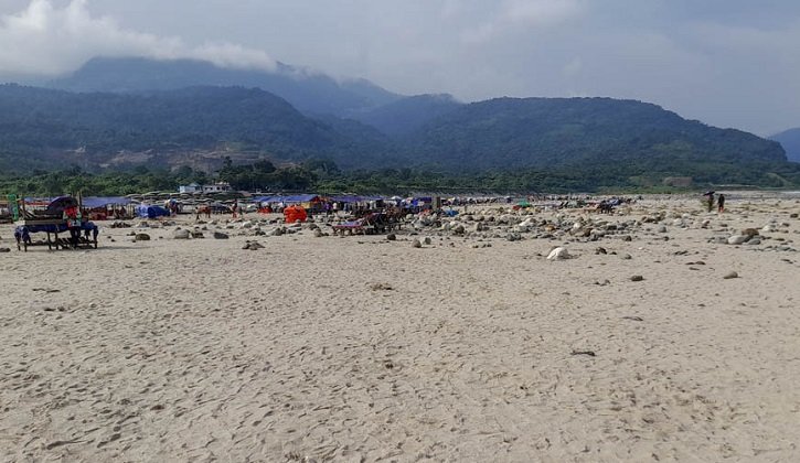 সাদাপাথর